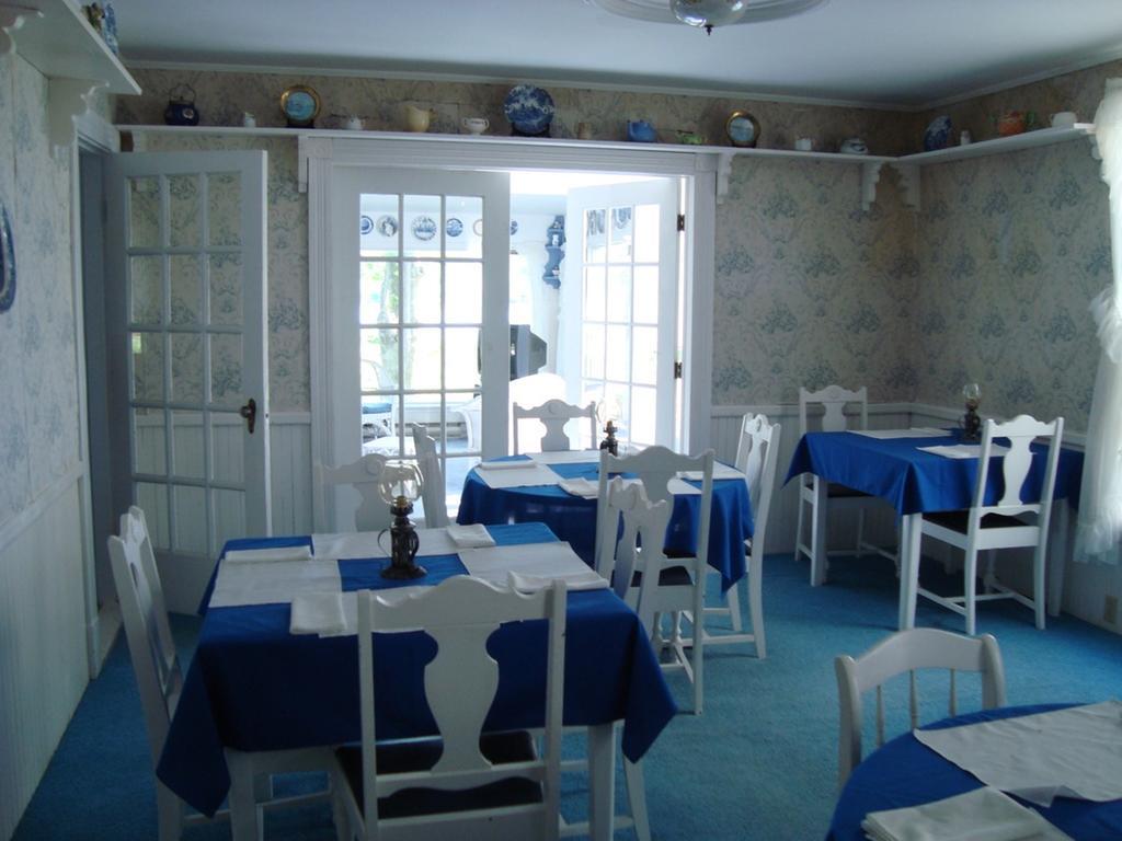 The Olde Village Inn Centreville  エクステリア 写真